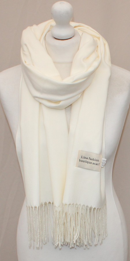 Baltas vidutinio storumo šiltas šalikas s882