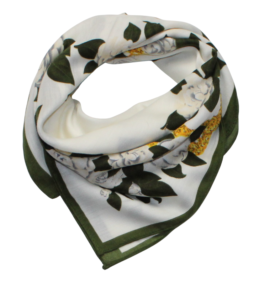 Medvilninė skarelė, Balta su žaliomis gėlėmis s923