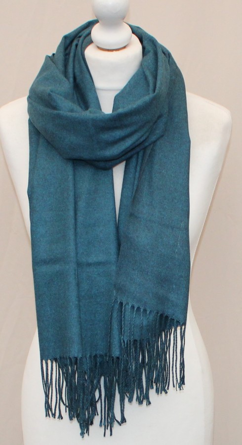 Žaliai mėlynas vidutinio storumo šiltas šalikas s885