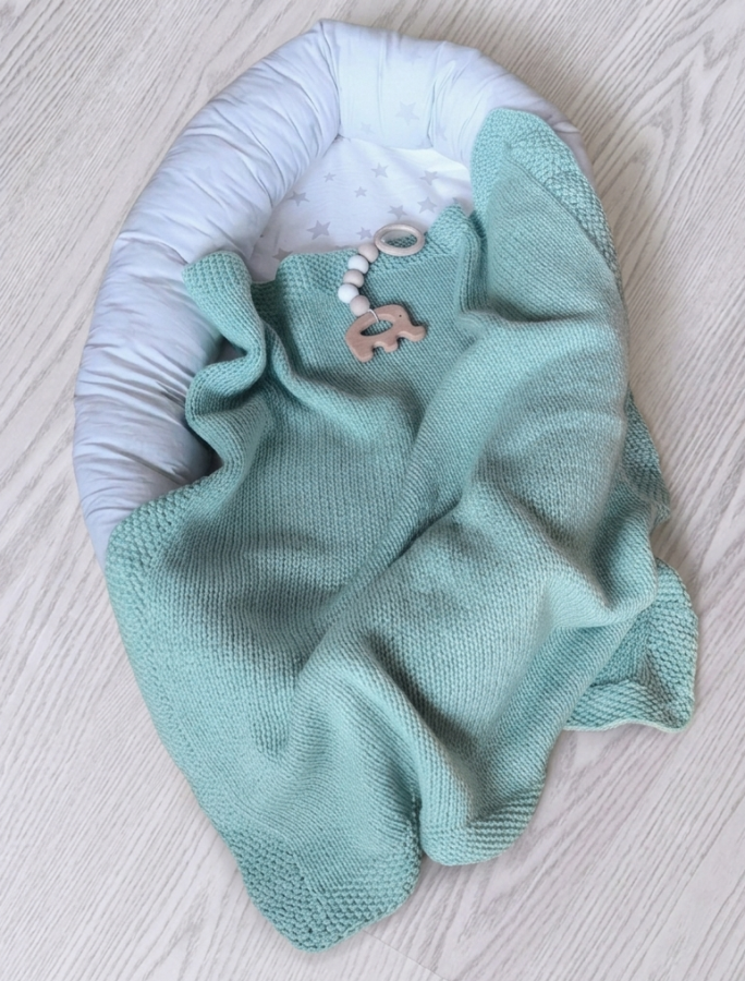 Rankų darbo mezgtas vaikiškas pledas su merino vilna  60*80 cm