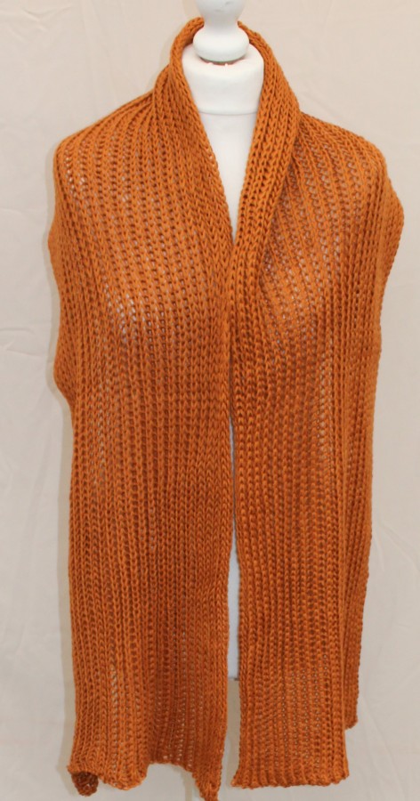 Megztas ilgas šalikas su vilna  rudas ryžas