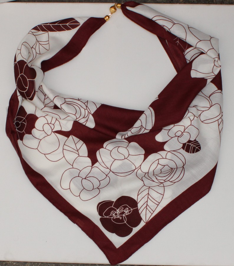 Medvilninė skarelė su magnetiniu užsegimu s805