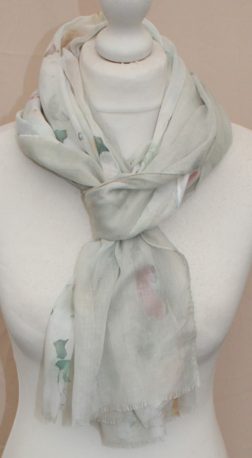 Plonas mikštas pilkšvai žalias pereinančios spalvos šalikas S812