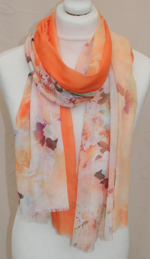 Plonas mikštas oranžinės pereinančios spalvos šalikas S814