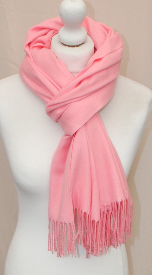 Rožinis šiltas minkštas šalikas s860