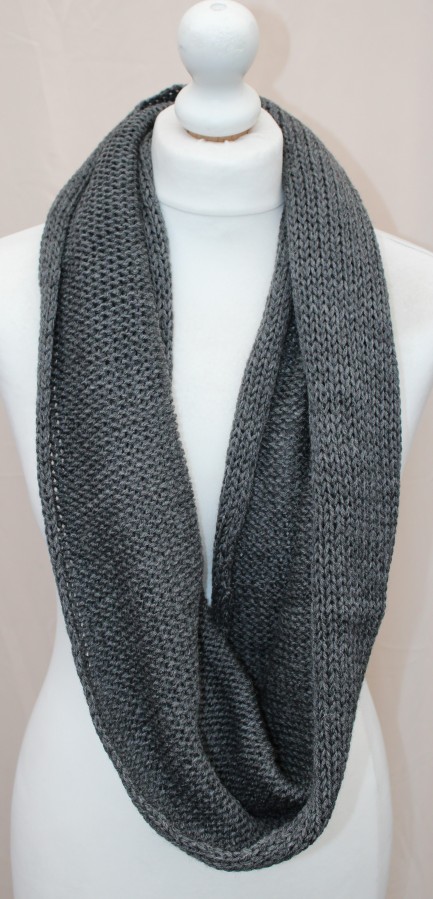 Šalikas su merino vilna, tamsiai pilkas (M009)