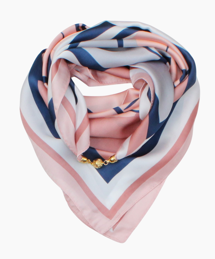 Skarytė su magnetiniu užsegimu „Rausvoji rožė“ (68x68 cm) s958