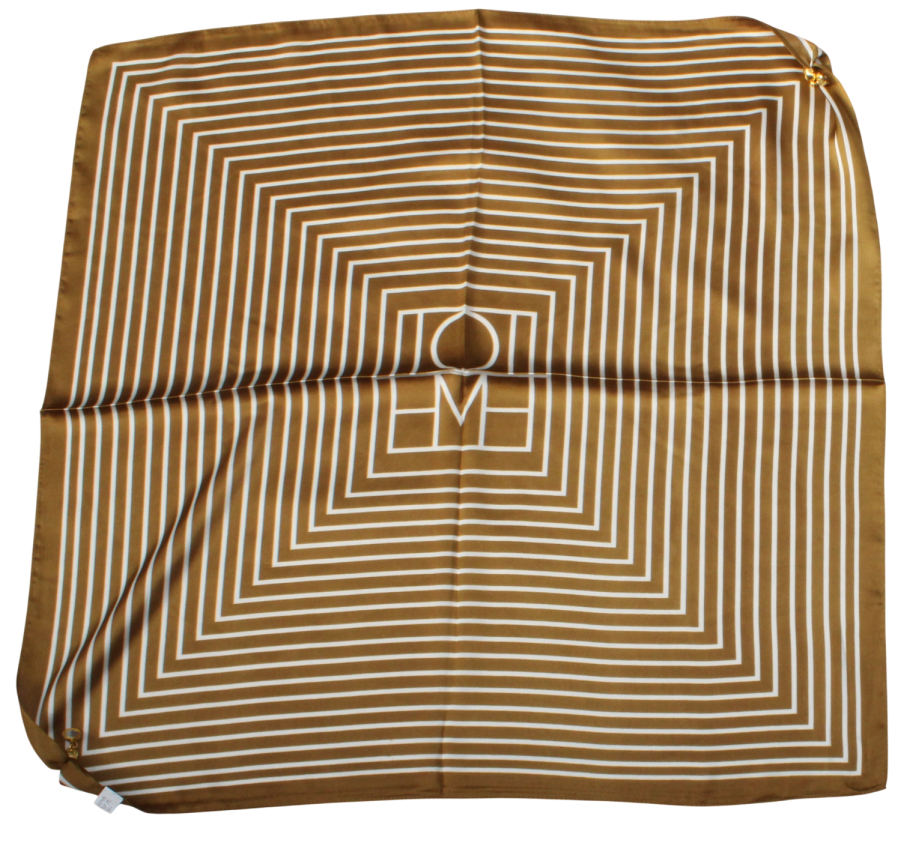 Šilkinė skarytė su magnetiniu užsegimu „Geometrinės linijos“, 68x68 cm s968 Šilkinė skarytė su magnetiniu užsegimu „Geometrinės linijos“, 68x68 cm s968