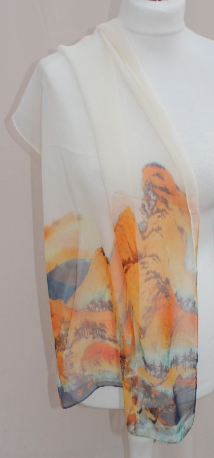 Plonas oranžinis šalikas s817