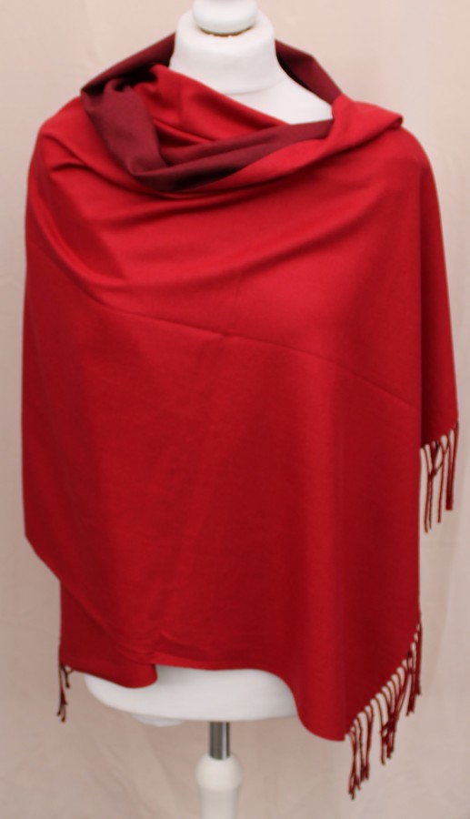 Pereinančios spalvos raudonas dvipusis šalikas s847